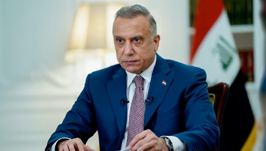 ماكرون يمنح رئيس الحكومة العراقية وسام الشرف الفرنسي ماكرون يمنح رئيس الحكومة العراقية وسام الشرف الفرنسي