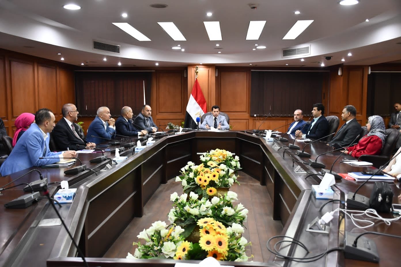 وزير الرياضة المصري يبحث آخر استعدادات القاهرة لاستضافة بطولة العالم للسلاح وزير الرياضة المصري يبحث آخر استعدادات القاهرة لاستضافة بطولة العالم للسلاح