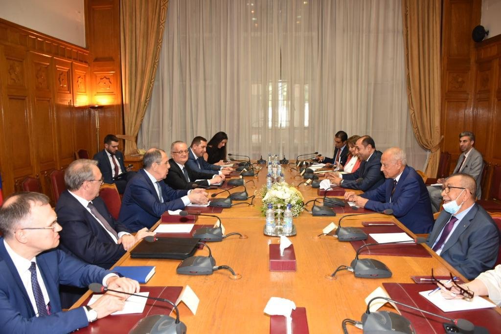 أبو الغيط يجري مباحثات ثنائية مع وزير خارجية روسيا أبو الغيط يجري مباحثات ثنائية مع وزير خارجية روسيا
