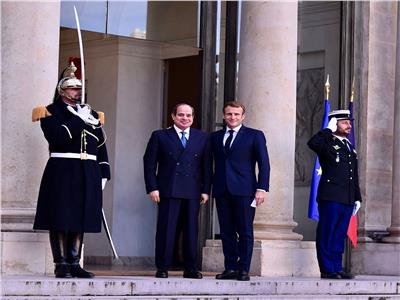 السيسي يؤكد حرص مصر على تدعيم وتعميق الشراكة الاستراتيجية الممتدة مع فرنسا السيسي يؤكد حرص مصر على تدعيم وتعميق الشراكة الاستراتيجية الممتدة مع فرنسا