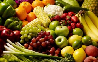 بالفيديو.. ارتفاع طفيف في أسعار الخضر والفاكهة بالأسواق المصرية قبل عيد الأضحى