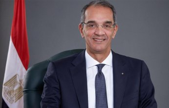 وزير الاتصالات: 90% من بيانات آسيا وأوروبا تمر من الأراضى والمياه المصرية