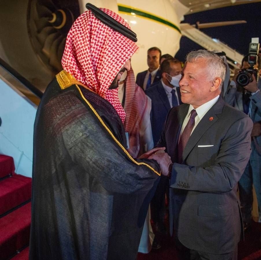 ملك الأردن يصل السعودية للمشاركة في "قمة جدة للأمن والتنمية" ملك الأردن يصل السعودية للمشاركة في "قمة جدة للأمن والتنمية"