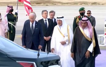 بايدن يصل السعودية في إطار جولته بالشرق الأوسط