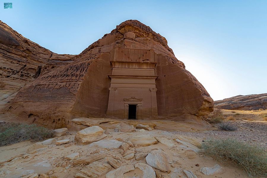 العلا.. .أرض الحضارات وأكبر متحف مفتوح بالعالم العلا.. .أرض الحضارات وأكبر متحف مفتوح بالعالم