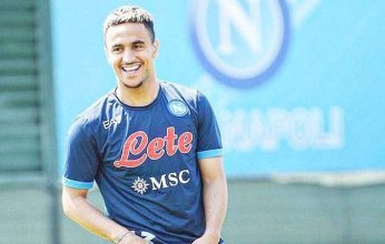 نابولي يصدم لاعبه الجزائري آدم وناس بقراره الأخيرة