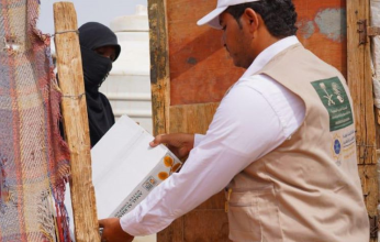 سلمان للإغاثة يوزع 6000 كرتون من التمور في مديرية الوادي بمحافظة مأرب
