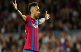 سطو مسلح على منزل أوباميانج لاعب برشلونة