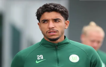 بروسيا دورتموند يتابع اللاعب المصري عمر مرموش