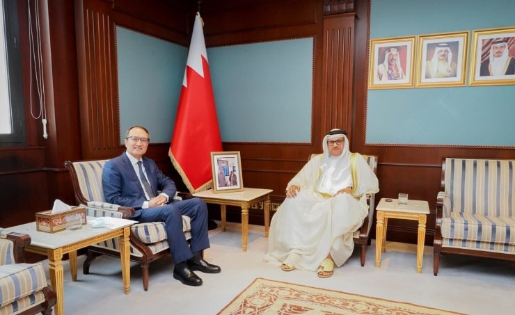 مباحثات بحرينية صينية لتعزيز التعاون المشترك بين البلدين مباحثات بحرينية صينية لتعزيز التعاون المشترك بين البلدين