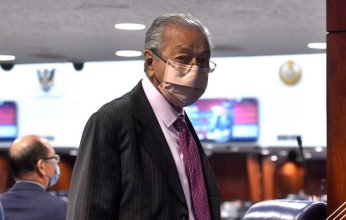 إصابة مهاتير محمد رئيس وزراء ماليزيا السابق بكورونا