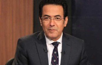 الاعلامي المصري خيري رمضان يتعرض للابتزاز.. وهذه التفاصيل