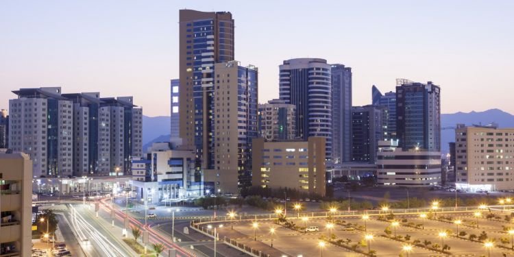 الفجيرة تحتل المرتبة الأولى عالميا على قائمة أكثر المدن أمانا الفجيرة تحتل المرتبة الأولى عالميا على قائمة أكثر المدن أمانا
