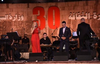 اللبنانية تانيا قسيس تشعل حفلات مهرجان القلعة بأغانيها الرومانسية.. صور