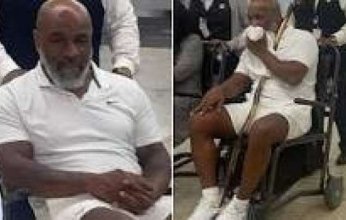 الملاكم الأمريكي المعتزل تايسون على كرسي متحرك يثير قلق محبيه