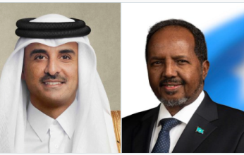 أمير قطر يتلقى اتصالا هاتفيًا من الرئيس الصومالي