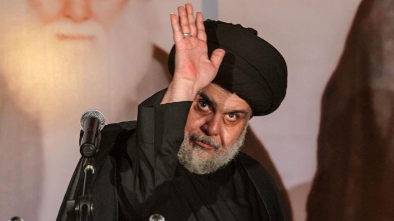 مقتدى الصدر يعلن اعتزاله العمل السياسي بالعراق مقتدى الصدر يعلن اعتزاله العمل السياسي بالعراق