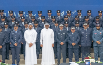 رئيس الوزراء القطري يشهد حفلي تخريج الدورة السابعة لمرشحي الضباط وشرطة الغد