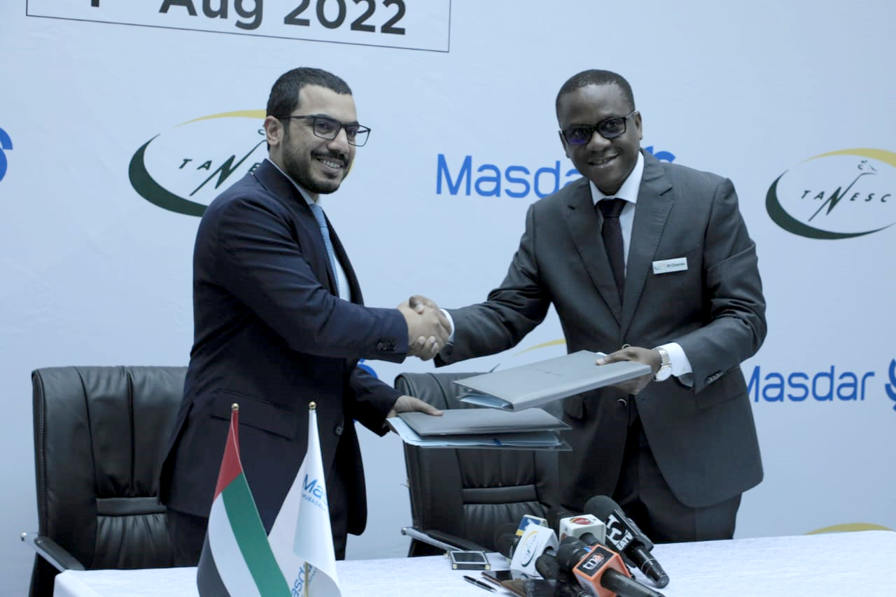 شركة أبوظبي لطاقة المستقبل توقع اتفاقية لتطوير مشاريه الطاقة المتجددة بتنزانيا شركة أبوظبي لطاقة المستقبل توقع اتفاقية لتطوير مشاريه الطاقة المتجددة بتنزانيا