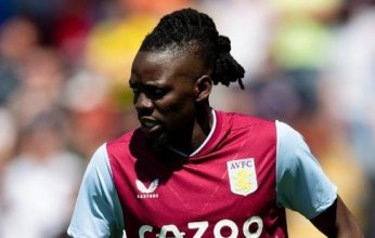 أستون فيلا يعلن انتقال تراوري إلى الدوري التركي