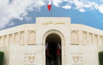 رئيس مجلس الشورى البحريني يشيد بجهود مصر لحماية الأمن القومي العربي