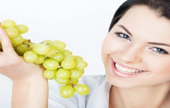 العنب يحافظ على جمال البشرة ويجميها من التجاعيد