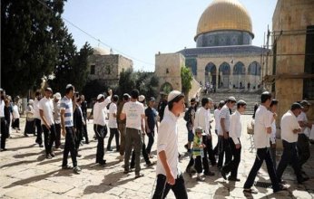 عشرات المستوطنين الإسرائيليين يقتحمون المسجد الأقصى تحت حراسة مشددة من شرطة الاحتلال
