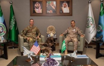 قائد القوات الجوية السعودية يستقبل نظيره الأمريكي
