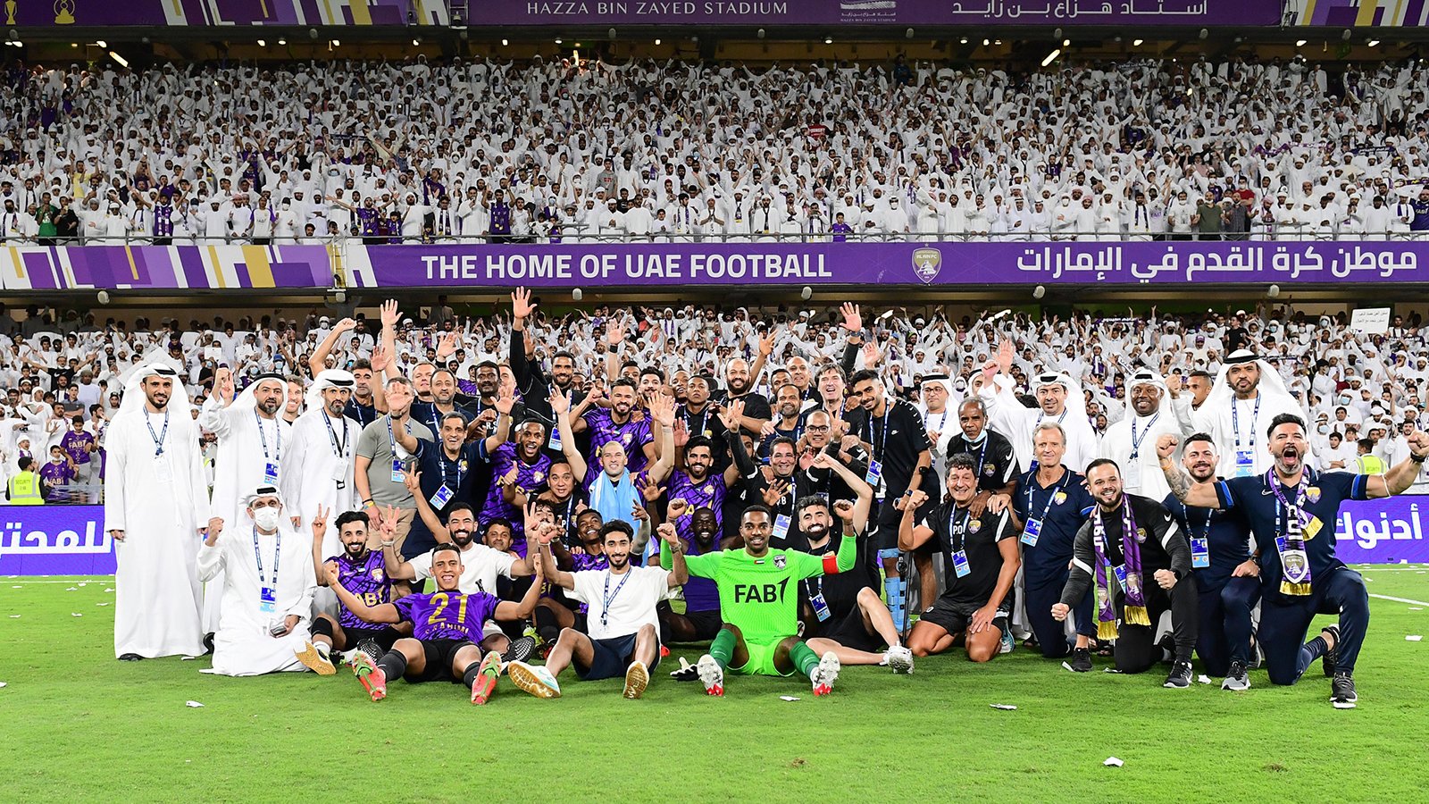 غدا.. الإعلان عن جوائز الأفضل في الدوري الإماراتي لكرة القدم غدا.. الإعلان عن جوائز الأفضل في الدوري الإماراتي لكرة القدم