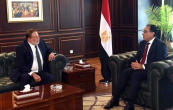 رئيس الوزراء يلتقي القائم بأعمال محافظ البنك المركزي المصري