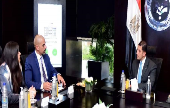 هيئة الاستثمار المصرية وأمازون يبحثان خطط الشركة التوسعية بمصر