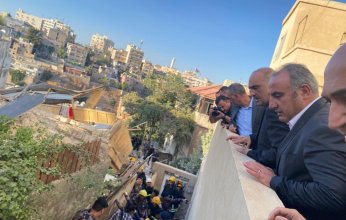 رئيس الوزراء الأردنى يتفقد موقع انهيار عمارة اللوبيدة
