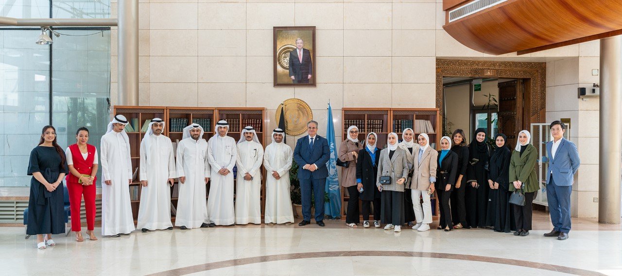 ممثل الأمين العام للأمم المتحدة لدى الكويت يؤكد الاهتمام بدور الشباب الكويتي في التنمية المستدامة ممثل الأمين العام للأمم المتحدة لدى الكويت يؤكد الاهتمام بدور الشباب الكويتي في التنمية المستدامة