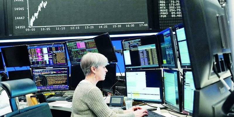الأسهم الأوروبية تسجل أول زيادة أسبوعية في أربعة أسابيع الأسهم الأوروبية تسجل أول زيادة أسبوعية في أربعة أسابيع