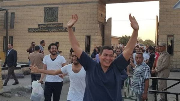 لجنة العفو الرئاسي بمصر: إعادة بعض المفرج عنهم لأعمالهم أو توفير فرص عمل لآخرين لجنة العفو الرئاسي بمصر: إعادة بعض المفرج عنهم لأعمالهم أو توفير فرص عمل لآخرين