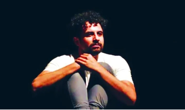 عرض مسرحية "ساكن متحرك" ضمن فعاليات مهرجان الإسكندرية المسرحي الدولي عرض مسرحية "ساكن متحرك" ضمن فعاليات مهرجان الإسكندرية المسرحي الدولي