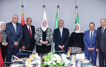 مذكرة تفاهم في التدريب والاستشارات بين كلية النقل الدولي و" المصريين للتوزيع والخدمات"