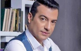 الفنان المصري إيهاب توفيق يفتح صندوق ذكرياته ويكشف عن جديده الفني.. اعرف التفاصيل