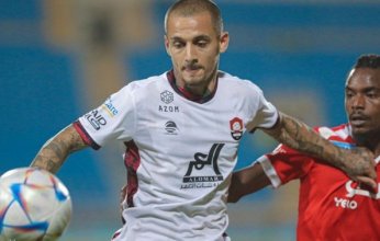 الرائد يفوز على الوحدة بهدف نظيف في دوري روشن