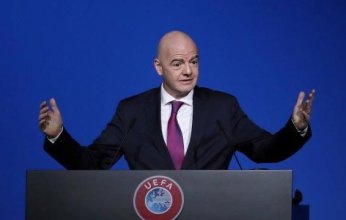 رئيس الفيفا يؤكد على أهمية رفع معايير إدارة الأندية عالمياً