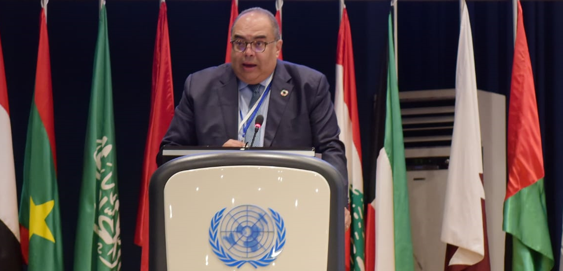 العمل العربي المشترك من شأنه إيجاد الحلول والتغلب على المعوقات وتحقيق أهداف المناخ العمل العربي المشترك من شأنه إيجاد الحلول والتغلب على المعوقات وتحقيق أهداف المناخ