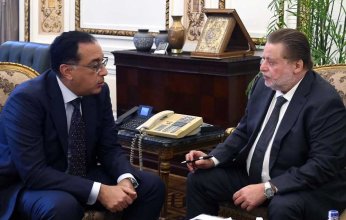 رئيس الوزراء يستعرض مع محافظ البنك المركزي محاور المؤتمر الاقتصادى الذى كلف به الرئيس