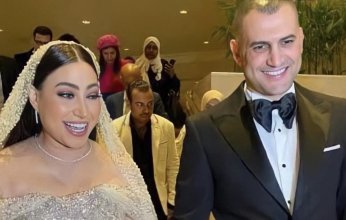 إعلامي مصري يهاجم بوسي بسبب وفاة والدها