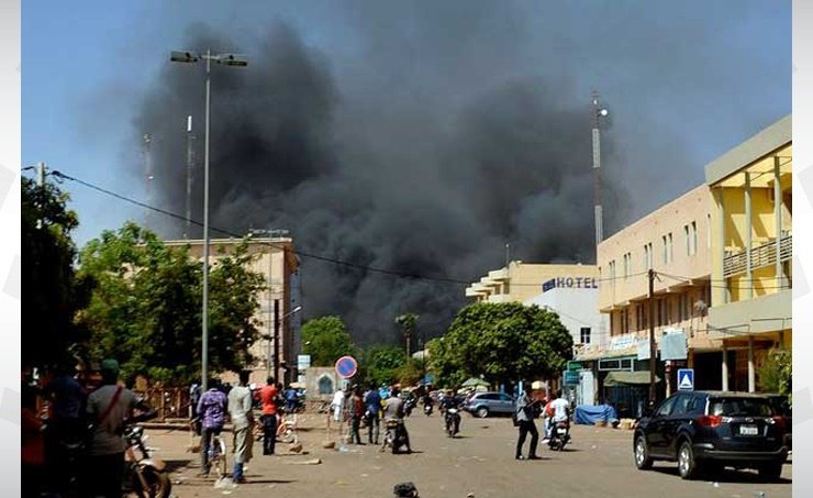 مقتل وإصابة 72 شخصا في انفجار عبوة ناسفة ببوركينا فاسو مقتل وإصابة 72 شخصا في انفجار عبوة ناسفة ببوركينا فاسو