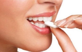 "FDA" تحذر من تناول اللبان المحتوى على النيكوتين