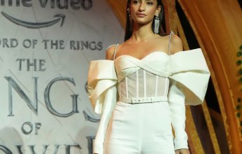 أميرة أديب تتألق في العرض الخاص لمسلسل The Lord of the Rings: The Rings of Power