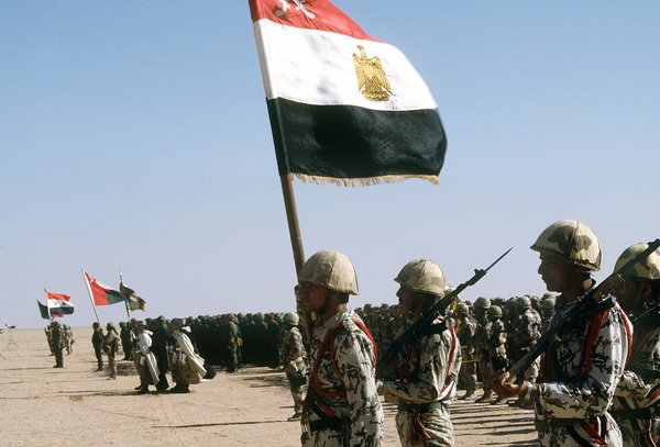 القوات الخاصة المصرية والعمانية تنفذان التدريب المشترك (قلعة الجبل) بسلطنة عمان القوات الخاصة المصرية والعمانية تنفذان التدريب المشترك (قلعة الجبل) بسلطنة عمان