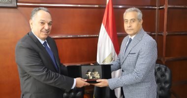 القوى العاملة بمصر: منظومة إلكترونية جديدة مع سفارة الكويت لتسهيل سفر العمالة القوى العاملة بمصر: منظومة إلكترونية جديدة مع سفارة الكويت لتسهيل سفر العمالة