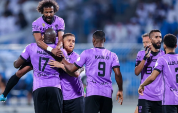 الهلال يفوز على الوحدة بثلاثة أهداف نظيفة في الدوري السعودي
