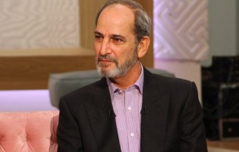 عاجل.. وصول جثمان الفنان هشام سليم لمسجد الشركة بالشيخ زايد لصلاة الجنازة